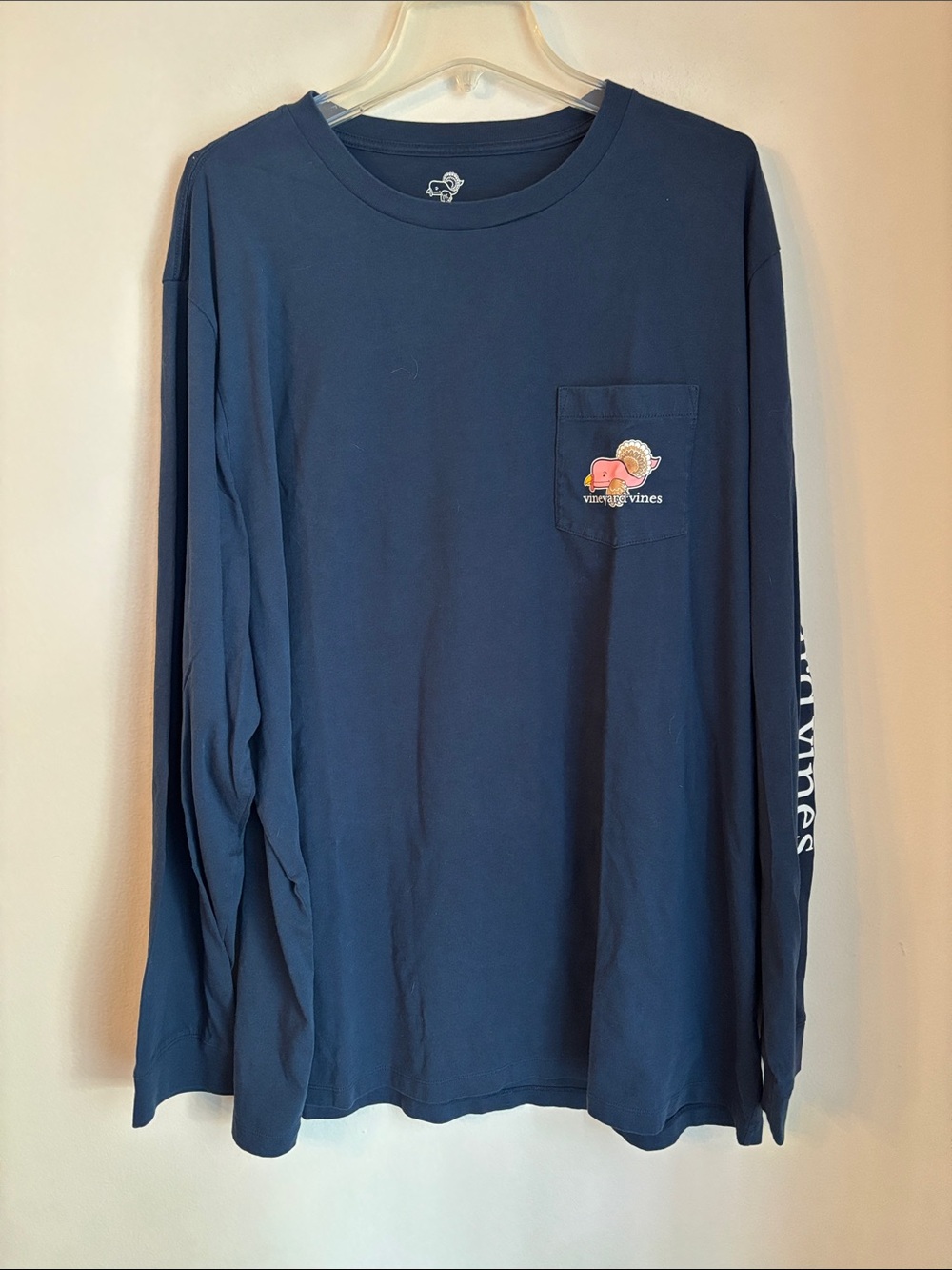 Vineyard Vines men’s Thanksgiving Navy Long-Sleeve Pocket Tee Graphic XXL 2XL